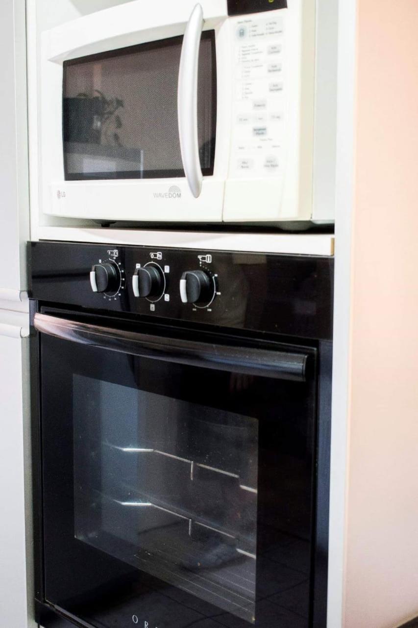Amplio Departamento -excelente Ubicacion- Con Cochera Apartamento *