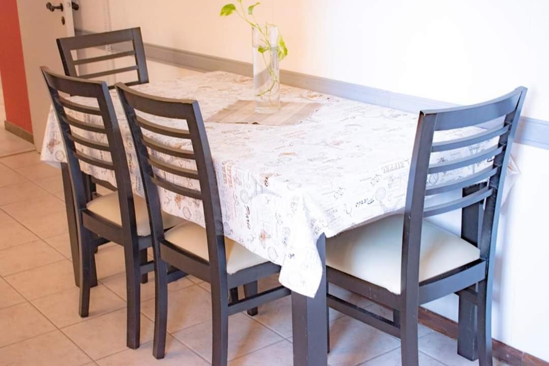 Apartamento Amplio Departamento -excelente Ubicacion- Con Cochera